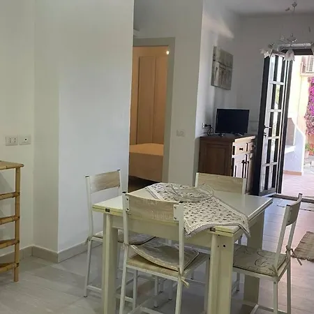 La Casa Al Mare Da Franca Apartment