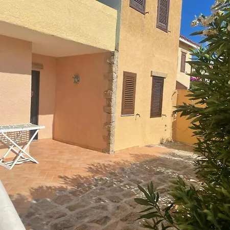 La Casa Al Mare Da Franca Apartament